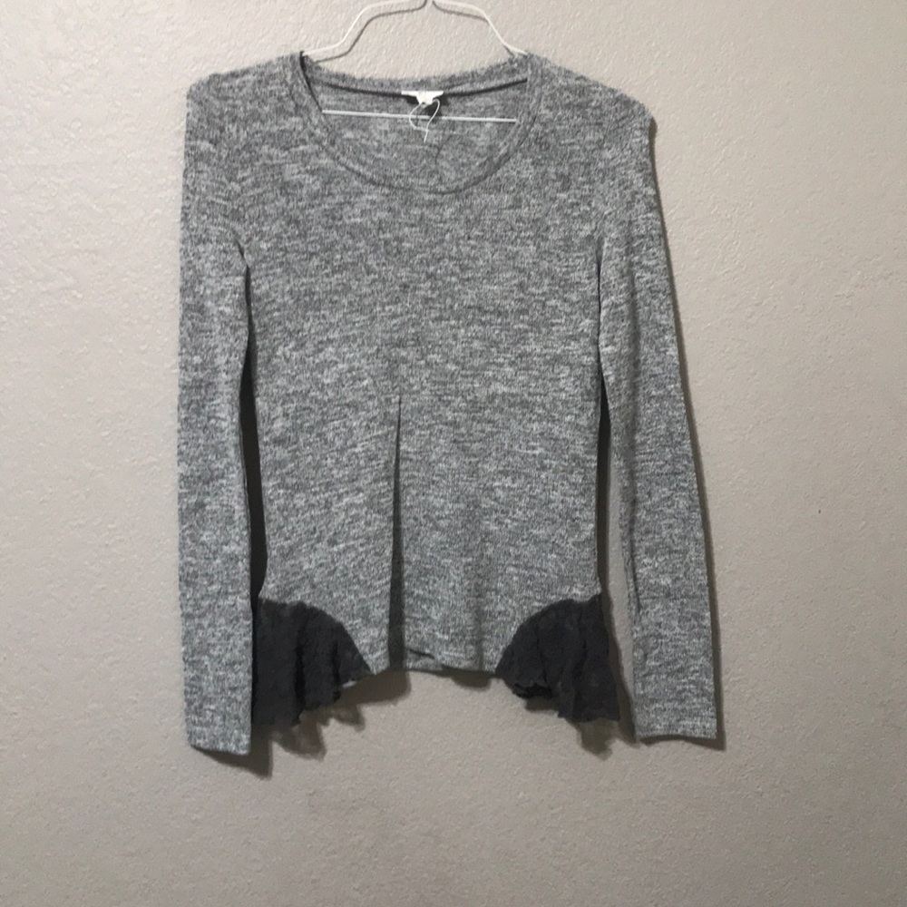 Light wear Gray sweater from boutique!